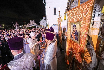 Православные верующие отмечают Пасху