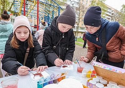 В Витебске прошла маевка \"Мир! Труд! Май!\"