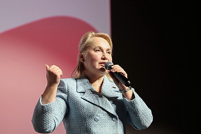 \"Быть мамой - круто!\" Акция БСЖ стартовала в Беларуси