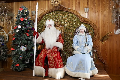 В Беловежской пуще отметили Масленицу и попрощались со Снегурочкой до следующей зимы