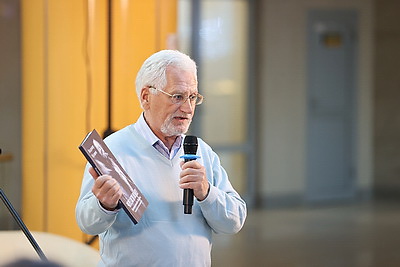 \"Малілася сэрца і голас маліўся\". Вечер памяти Владимира Мулявина прошел в Национальной библиотеке