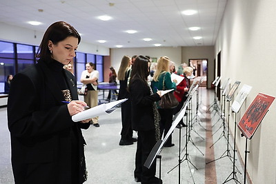 \"Созвездие\" зажигает звезды. Показ мод молодых дизайнеров прошел в лицее БГУ