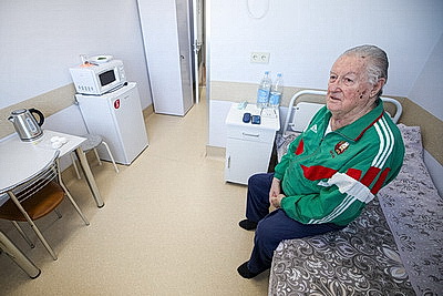 Шесть палат для ветеранов войн и труда открыли в 10-й городской клинической больнице Минска