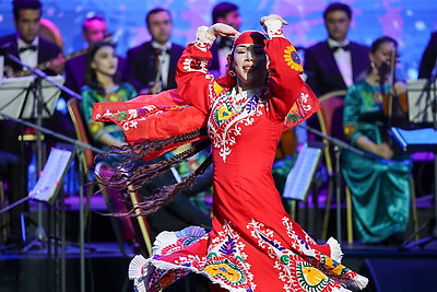 Национальные мелодии и мировые хиты. Мастера искусств Таджикистана представили гала-концерт в Минске