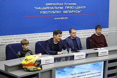 Моторы, лед и скорость. Под Минском 31 января пройдут уникальные мотогонки MX Speedway