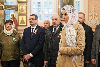 Почтить память погибших. Возложения цветов к братским могилам и мемориалам проходят в канун Дня Победы