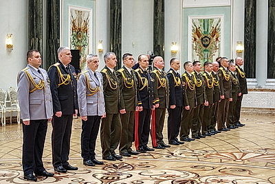 Праздник тех, кто является оплотом мира и стабильности. Лукашенко про День защитников Отечества и ВС