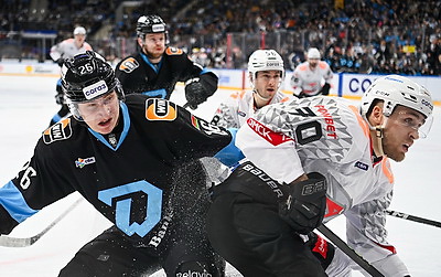 Минские динамовцы в овертайме дома уступили \"Авангарду\"