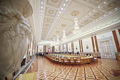 Для работников предприятий и социальной сферы Житковичского района провели экскурсию во Дворце Независимости