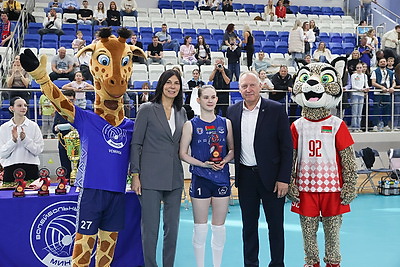 Волейболистки \"Минчанки\" в 13-й раз выиграли чемпионат Беларуси