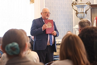 В минском Купаловском театре открылась экспозиция архивных документов о судьбах великих актрис