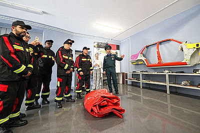 В Беларуси стартовали курсы по тушению электромобилей для спасателей из 11 стран