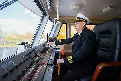 Круизный теплоход \"Белая Русь\" отправился в свой первый рейс в 2026 году