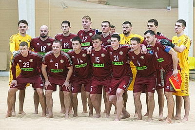 Белорусы снова уступили сборной России по пляжному футболу