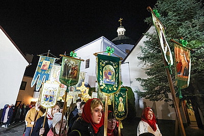 Православные верующие отмечают Пасху