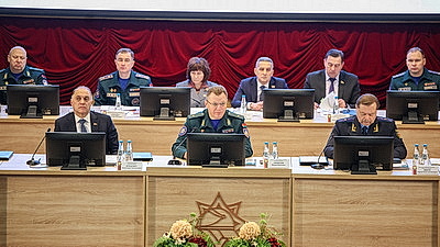 \"Сделано действительно много\". В МЧС подвели итоги работы за 2025 год и обозначили проблемные вопросы