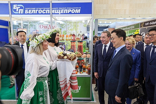 Форум \"Экспорт белорусских товаров в Китай\" проходит в ММВЦ