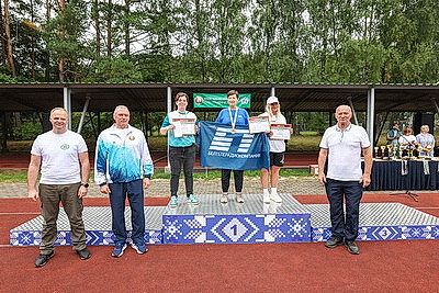 Спорт на максимуме: более 500 представителей белорусских СМИ вышли на старт спартакиады в \"Стайках\"