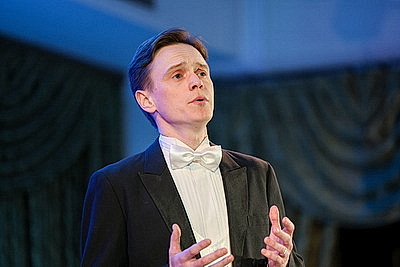 \"Опера - это не скучно\". Как Большой театр превращает классику в современный тренд