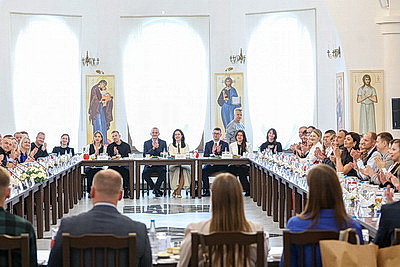 Форум \"Разговор о важном: счастливая семья - сильное государство\" проходит в Полоцке
