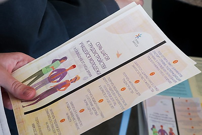 Спасатели, водители, продавцы. Какую работу предложили молодежи на ярмарке вакансий в Могилеве