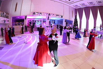 \"Рождественская симфония\". Бал для пожилых людей прошел в Могилеве