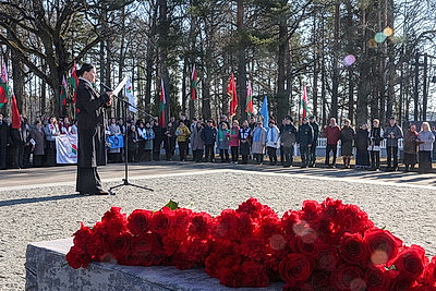 \"Это история и нашего края\". В Борках прошел митинг-реквием в День памяти трагедии в Хатыни