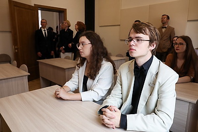 Петкевич на линейке в Академии музыки: сделано все, чтобы молодые таланты почувствовали, как они нужны стране