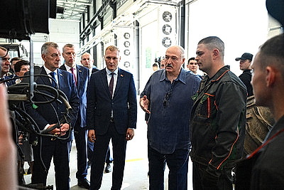 Лукашенко с рабочей поездкой посетил Шкловский район