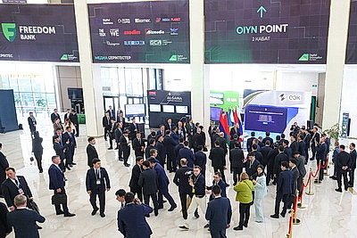 \"Индустрия 5.0: Сила взаимодействия\". Турчин принял участие в пленарной сессии цифрового форума в Казахстане