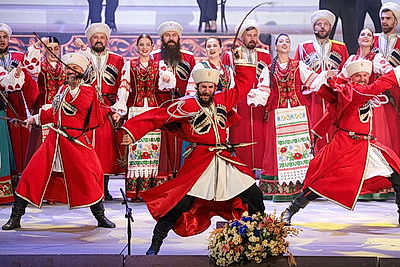 Гала-концерт мастеров искусств Беларуси и России проходит в Большом театре
