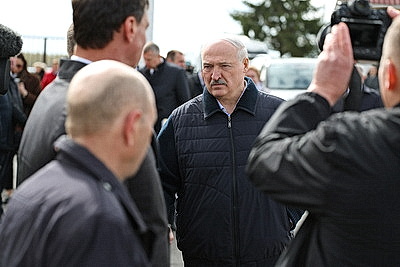 Лукашенко обозначил актуальные задачи по развитию агросервисов