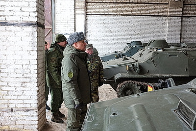 Проверка ВС по поручению Президента продолжается в одной из частей 72-го учебного центра