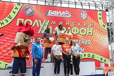 В Минском полумарафоне-2026 поучаствовали 30 тыс. любителей бега из 40 стран