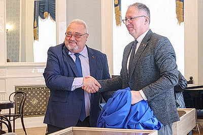 В минском Купаловском театре открылась экспозиция архивных документов о судьбах великих актрис