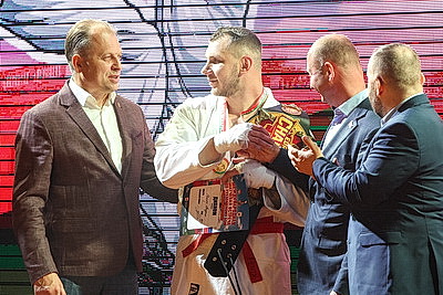 Вадим Ролич стал обладателем пояса чемпиона Евразии по рукопашному бою