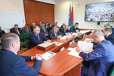 Убрать заросли кустарников, взять копани на контроль. Акценты в мелиорации обсудили на совещании в \"Белводхозе\"