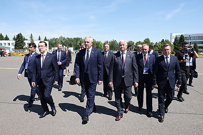 Делегации участников международного форума прибывают в Брест