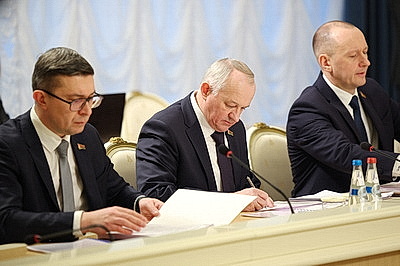 Работа антикризисных управляющих, выплата заработка. Темы совещания Лукашенко с Совмином