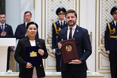 Экономика, наука, правовая помощь. По итогам переговоров лидеров Беларуси и Мьянмы подписан пакет документов