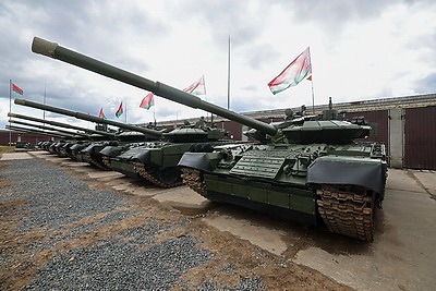 Модернизированные танки Т-72БМ2 передали на вооружение в 11-ю отдельную гвардейскую механизированную бригаду