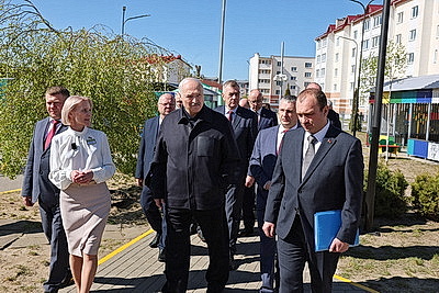 Пример райцентра с развитой социальной инфраструктурой. Что Лукашенко показали в Петрикове