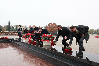 Делегация Санкт-Петербурга посетила Брестскую крепость
