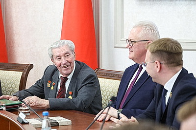 Председателя Совета Компартии Беларуси Камая поздравили в Палате представителей с 90-летием