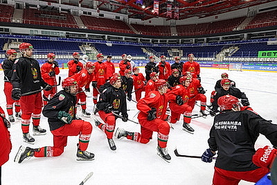 Молодежная сборная Беларуси по хоккею провела открытую тренировку в преддверии Кубка Будущего