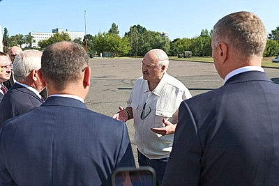 \"Можем конкурировать\". Лукашенко ставит задачу активнее осваивать рынок светодиодных ламп