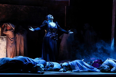 История о победе над гордыней. На сцену Большого театра вернулась опера \"Набукко\"