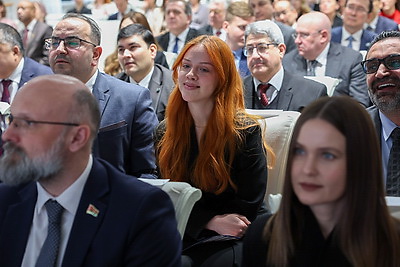 Иностранные дипломаты заговорили на мове. Глава МИД Рыженков встретил их в историческом месте Минска