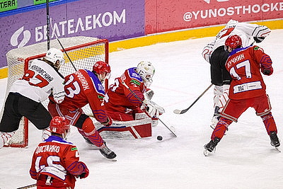 Хоккеисты \"Юности\" победили \"Неман\" на старте плей-офф экстралиги