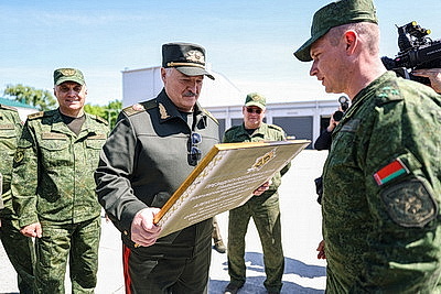 Лукашенко принял участие в совместной с Россией тренировке ядерных сил